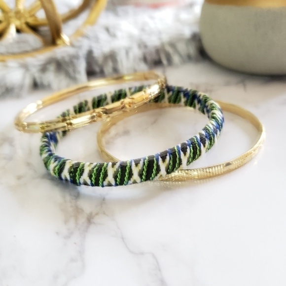 Set of 3 bangle bracelets gold and green fabric boho casual stackable - Picture 4 of 5